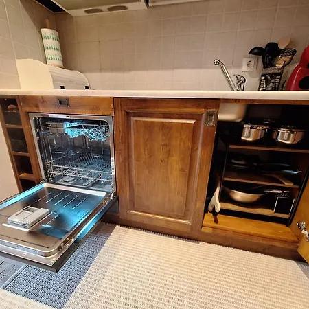 Lägenhet Cozy With Balcony And Incl In 4-star Saint Ivan Rilski ,