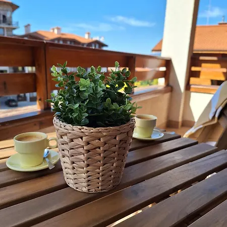 Cozy With Balcony And Incl In 4-star Saint Ivan Rilski , Appartement