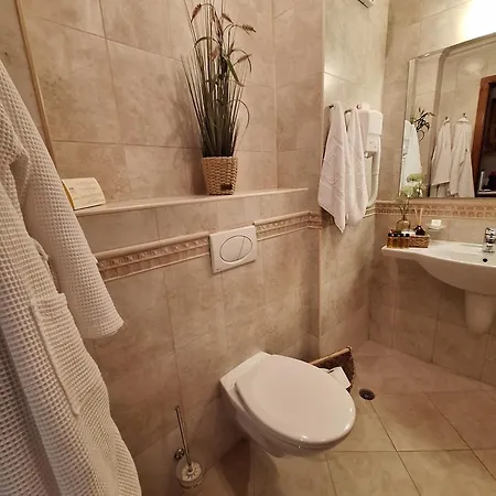 Cozy With Balcony And Incl In 4-star Saint Ivan Rilski , Appartement