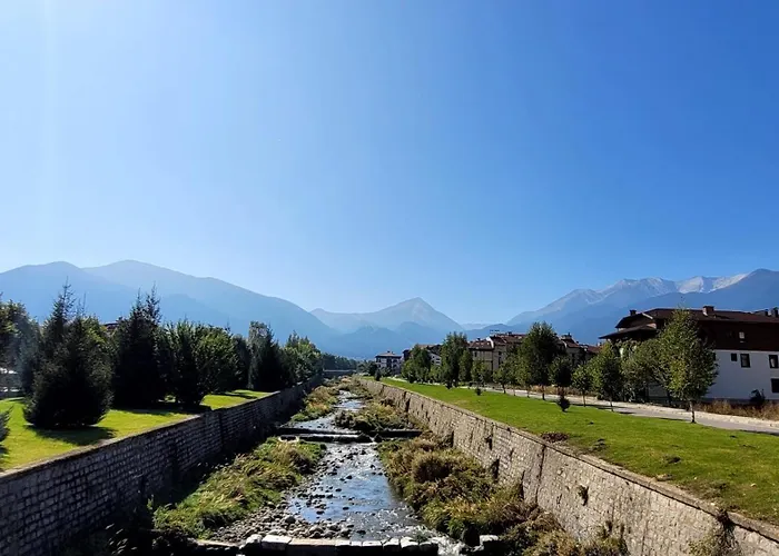 Cozy With Balcony And Incl In 4-star Saint Ivan Rilski , Apartment Bansko